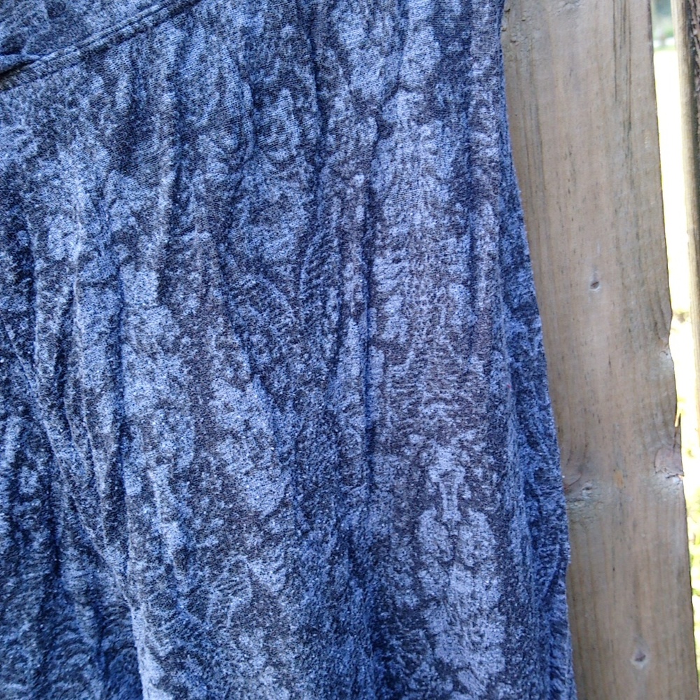 Cuddle Duds Patterned Lightweight Stretchy Soft C… - image 7